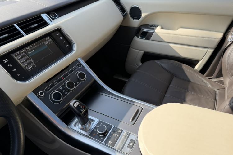 Used Land Rover Range Rover Sport 2014 3.0 SC V6 HSE DYNAMIC
