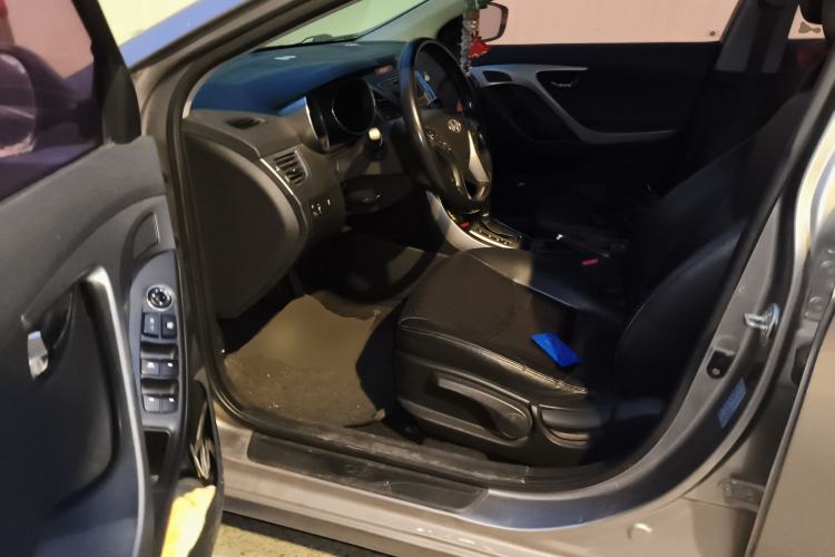 Used Hyundai Elantra (5th Generation / Langdong) 2012 1.6L Automatic Prestige Model