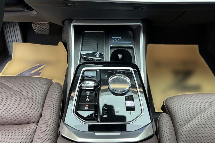 Used BMW 7 Series 2023 740Li Leading Edition Luxury Package
