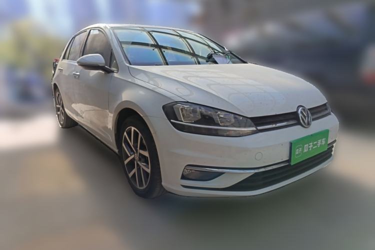 Used Volkswagen Golf 2020 280TSI DSG Comfort Version Front Right 45 Deg