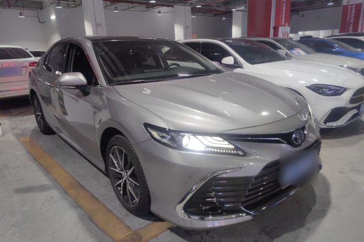 Used Toyota Camry 2021 Dual-Motor 2.5HG Luxury Edition Front Right 45 Deg