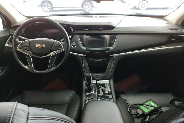 Used Cadillac XT5 2018 25T Luxury Model
