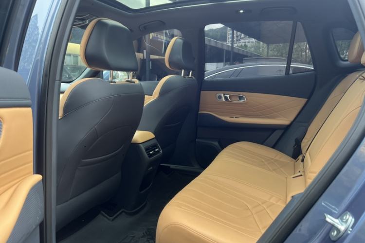 Used Geely Galaxy Xingjian 7 EM-i 2025 120km Flagship Edition Interior 7