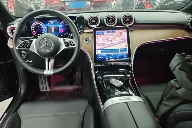 Used Mercedes-Benz C-Class 2022 Facelift C 260 L Center Console