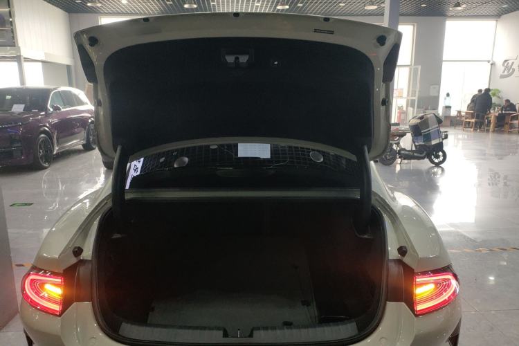 Used Xiaomi Auto SU7 2024 Rear-Drive Ultra-Long Range Advanced Pro-Level Intelligent Driving Version
