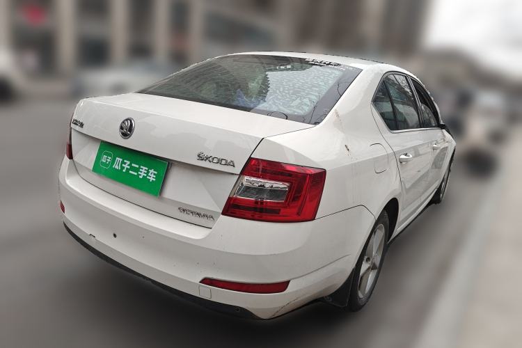 Used Skoda Octavia 2015 1.6L Manual Yijie Edition
