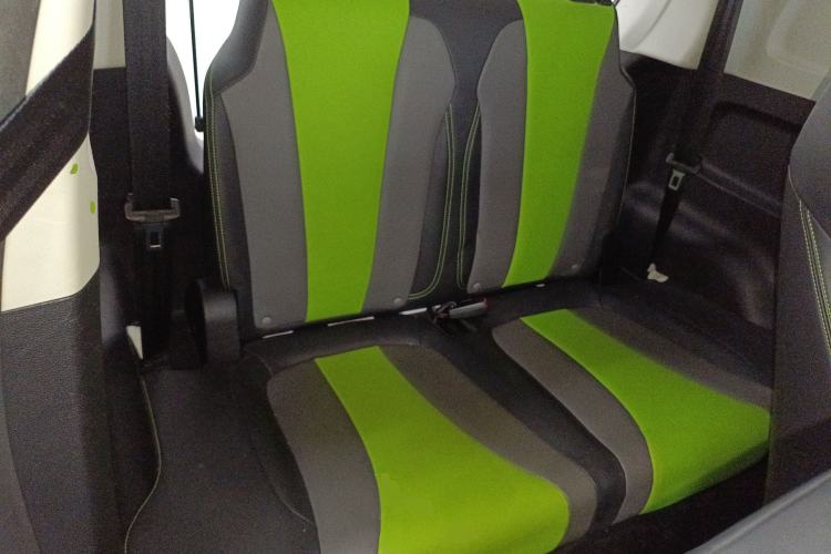 Used Roewe Clever 2021 302 km New Four-Seater Super-Efficient Version Left Rear Seat