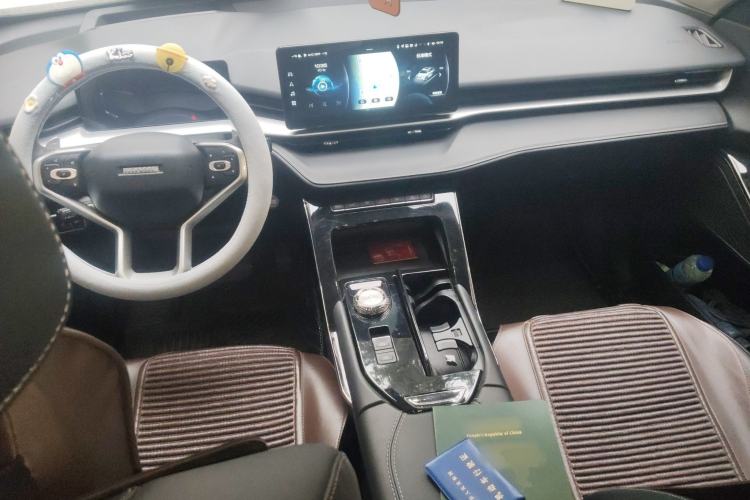 Used Haval H6 2021 3rd Generation 1.5T Automatic Two-Wheel Drive Max Center Console