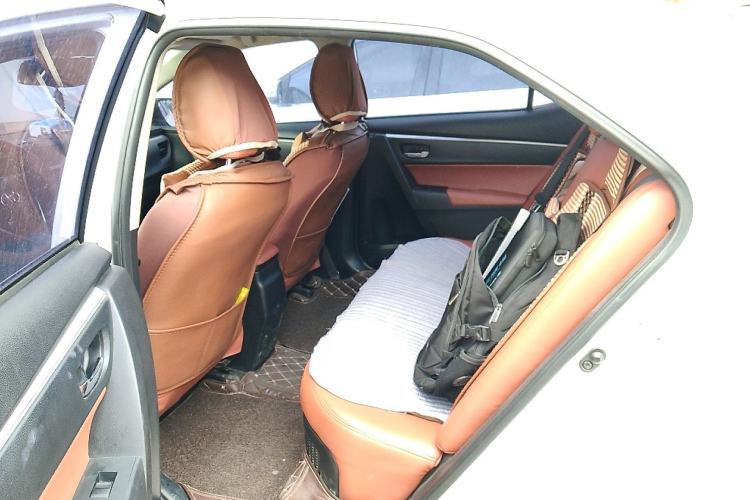 Used Toyota Levin 2016 Dual-Engine 1.8H GS E-CVT Elite Model with Sunroof