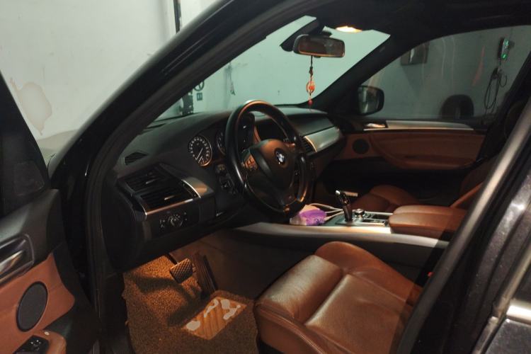 Used BMW X5 2011 xDrive35i M Sport model
