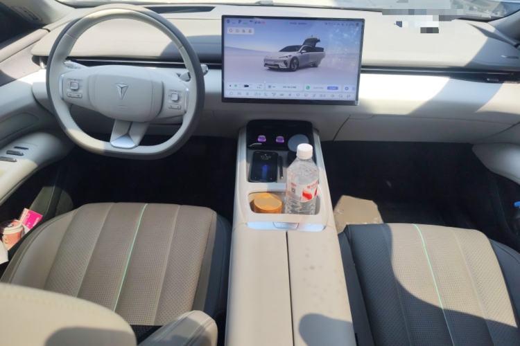 Used Deepal L07 2025 530 Ultra DeepBlue Intelligent Driving AD PRO Pure-Electric Version
