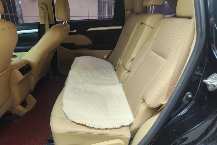 Used Toyota Highlander 2015 2.0T Four-Wheel Drive Elite Edition 7-Seater Left Rear Seat