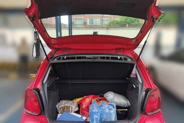 Used Volkswagen Polo 2013 1.4L Manual Fashion Edition Trunk