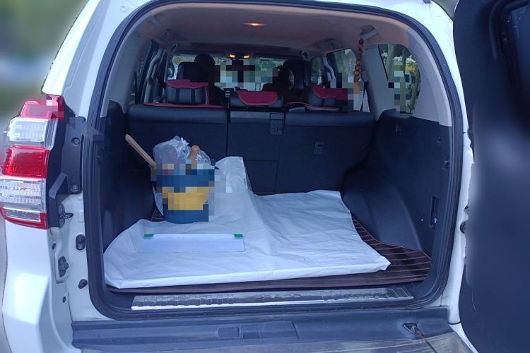 Used Toyota Prado 2016 2.7L Automatic Standard Edition Trunk