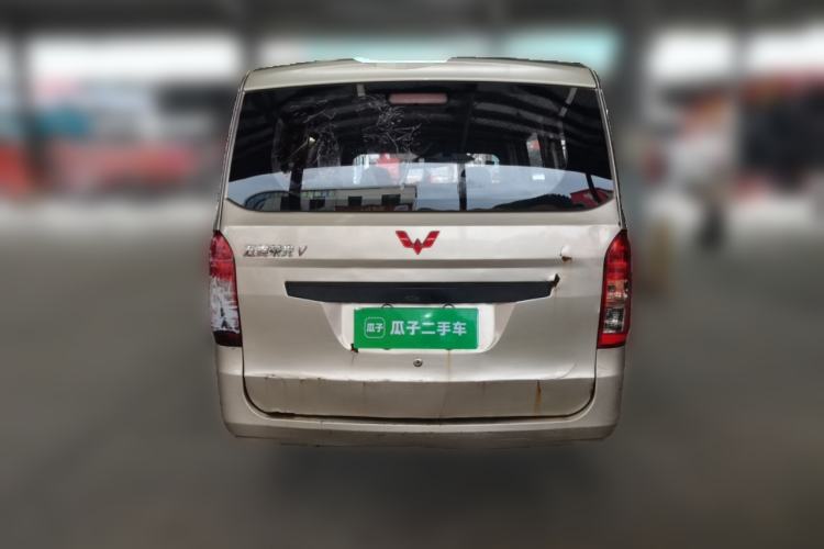 Used Wuling Rongguang V 2016 1.5L Practical Version Rear