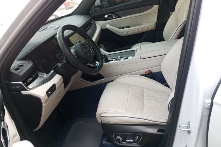 Used Lynk & Co 09 2021 2.0T Halo Six-Seater
