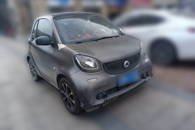 Used smart fortwo 2015 1.0L 52 kW hardtop Dynamic version
