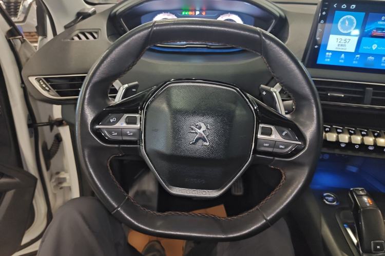 Used Peugeot 4008 2017 350THP Elite Edition Steering Wheel
