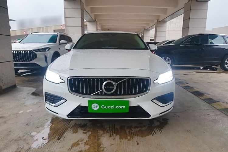 Used Volvo S60 2020 T4 Zhiyi Luxury Edition