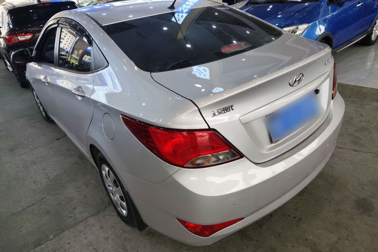 Used Hyundai Verna (older generation) 2014 1.4L Manual Smart GLS Trim
