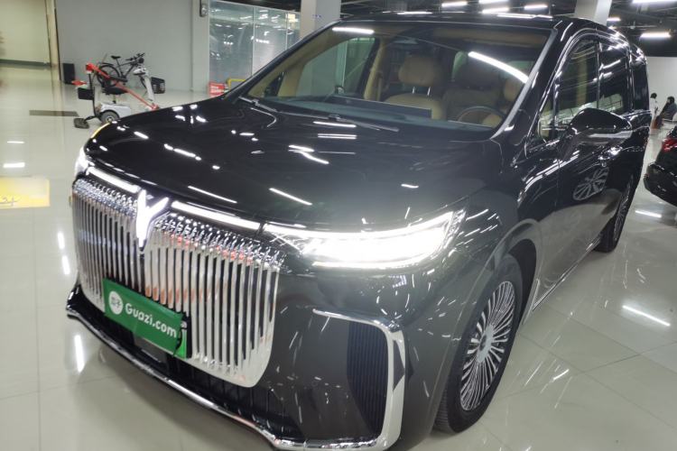 Used VOYAH Dream 2025 PHEV Four-Wheel Drive Prestige Kunpeng Edition