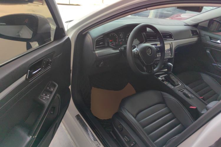 Used Volkswagen Lamando 2019 280TSI DSG Comfort Edition China V Standard Driver Seat