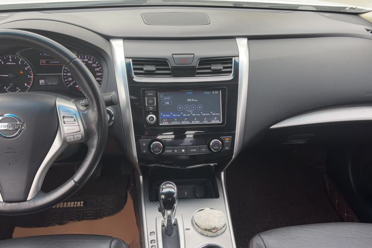 Used Nissan Teana 2016 2.0L XL Comfort Edition Audio And AC Panel