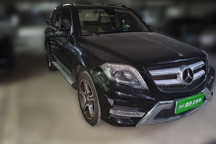 Used Mercedes-Benz GLK-Class 2015 GLK 300 4MATIC Fashion Edition Ultimate Version Front Right 45 Deg