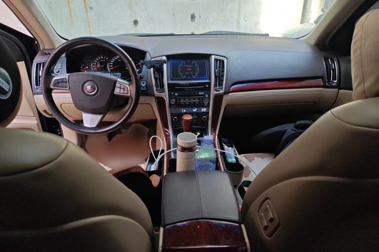 Used Cadillac SLS Seville 2011 2.0T Elite Edition Center Console