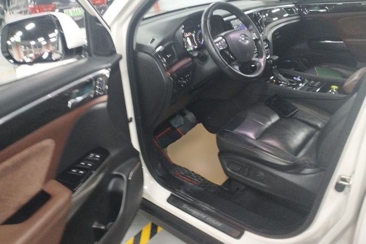 Used GAC Trumpchi GS8 2017 320T Two-Wheel Drive Luxury Smart Connectivity Version (7 Seats)