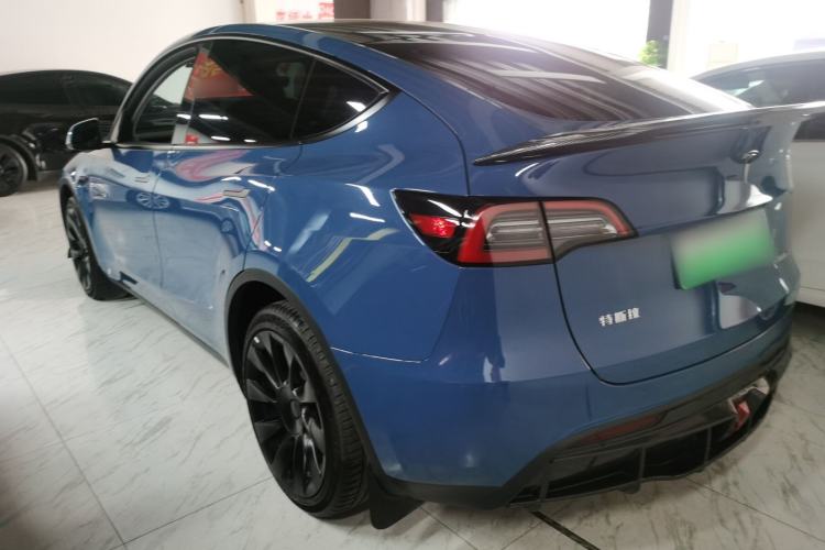 Used Tesla Model Y 2024 Long-Range All-Wheel-Drive Version Rear Left 45 Deg