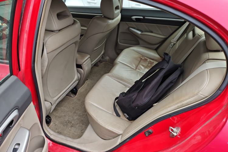 Used Honda Civic 2009 1.8L automatic luxury edition
