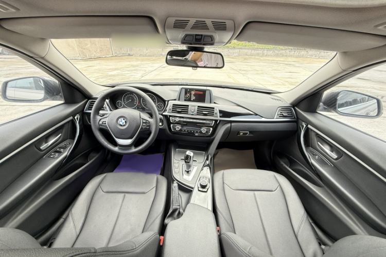 Used BMW 3 Series 2016 320Li Ambition Model Interior 2