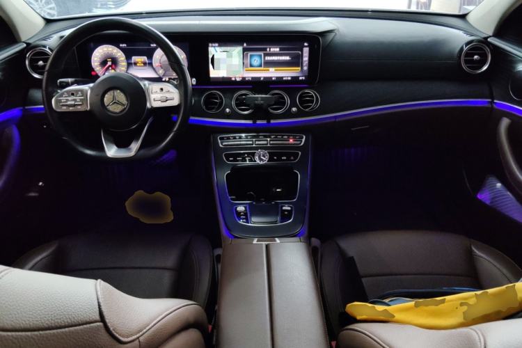 Used Mercedes-Benz E-Class 2019 Restyled E 300 L Sporty and Stylish Edition Center Console