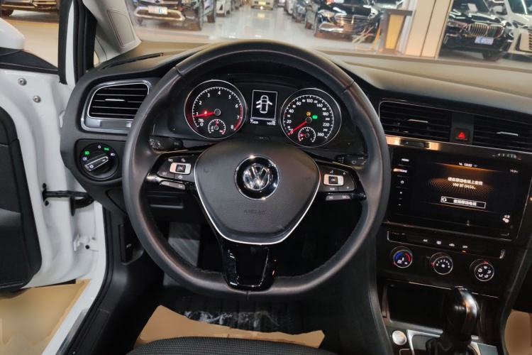 Used Volkswagen Golf 2020 Zhiai Edition 280TSI DSG Comfort Model