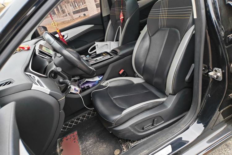 Used Roewe i6 MAX New Energy 2020 1.5T PHEV Cool & Spacious Skyroof Intelligent Drive Supreme Edition Left Front Seat