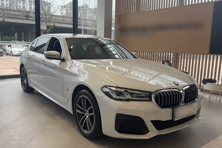 Used BMW 5 Series 2022 Restyled 525Li M Sport Package Exterior 1