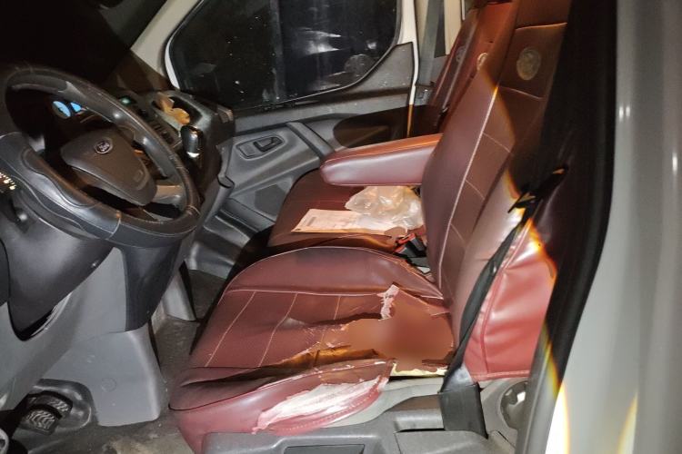 Used Ford Transit 2017 2.0T Diesel Multi-Function Commercial Vehicle Mid-Drive Mid-Roof China V Standard Left Front Seat