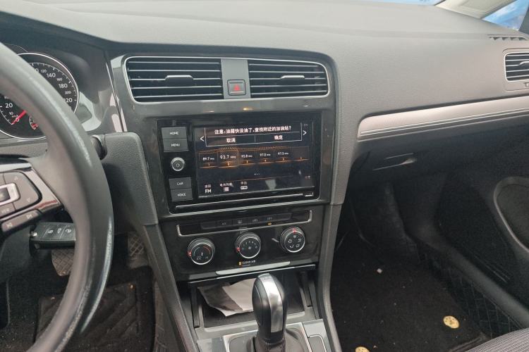 Used Volkswagen Golf 2019 280TSI DSG Comfort Version China V Standard Center Console