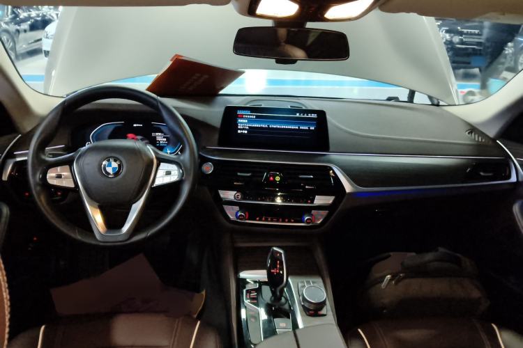 Used BMW 5 Series New Energy 2020 Mileage Upgrade Version 530Le Luxury Package Center Console