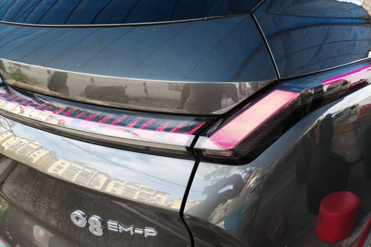 Used Lynk & Co 08 EM-P 2025 120km Long-Range Halo Exterior 6