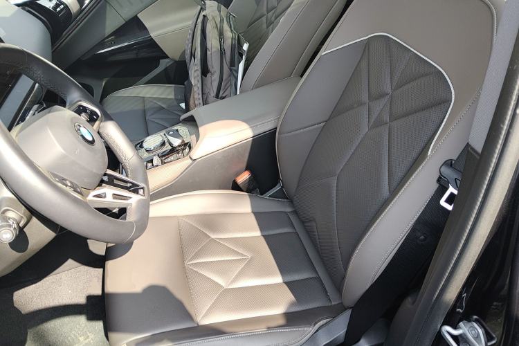 Used BMW X3 2025 xDrive30L Luxury Edition M Sport Package Left Front Seat