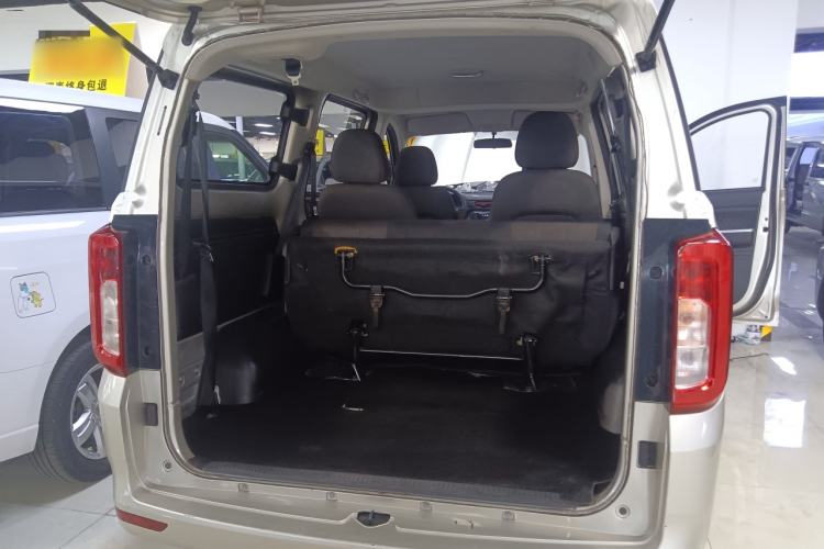 Used Dongfeng Fengon 380 2022 1.5L Standard Edition 7-Seater Passenger Vehicle