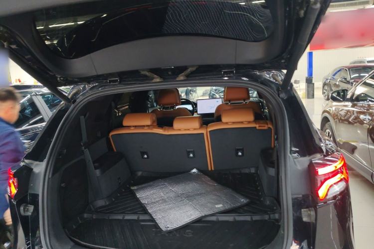 Used BYD Tang New Energy 2023 DM-i Champion Edition 112KM Prestige Model Trunk