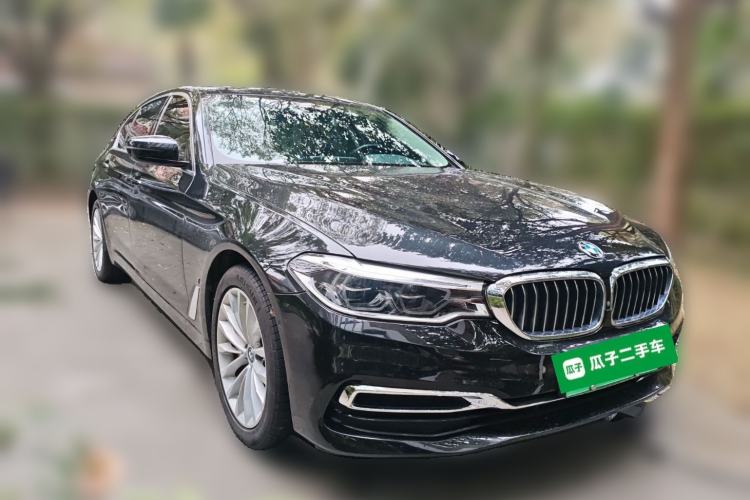 Used BMW 5 Series New Energy 2019 Updated Version 530Le Luxury Package Front Right 45 Deg