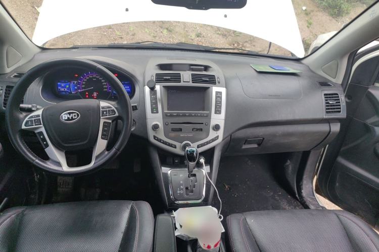 Used BYD S6 2014 2.4L Automatic Prestige 5-Seater