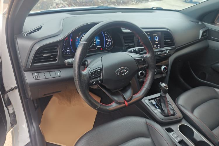 Used Hyundai Elantra (6th Generation / Lingdong) 2019 1.4T Dual-Clutch Xuan Dong · Dynamic Model