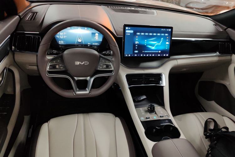 Used BYD Song PLUS New Energy 2025 DM-i 112KM Prestige Model
