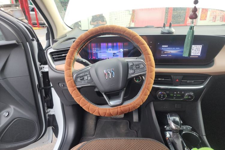 Used Buick Encore PLUS 2023 Smart Fun Edition Steering Wheel