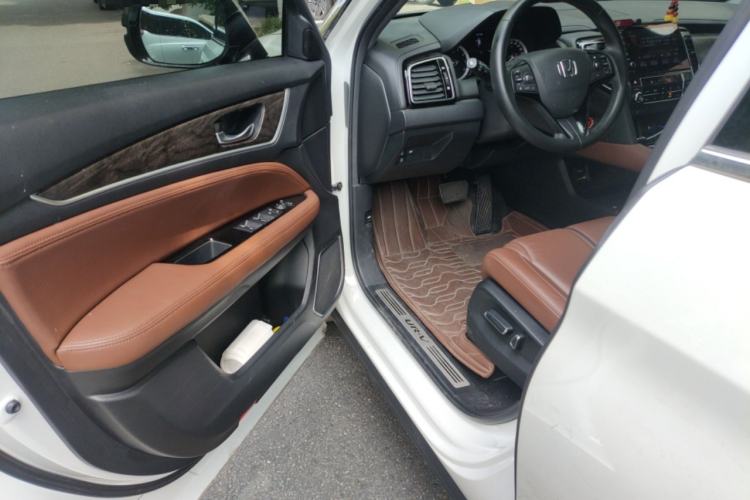 Used Honda UR-V 2020 370TURBO Two-Wheel Drive Luxury Edition Driver Seat